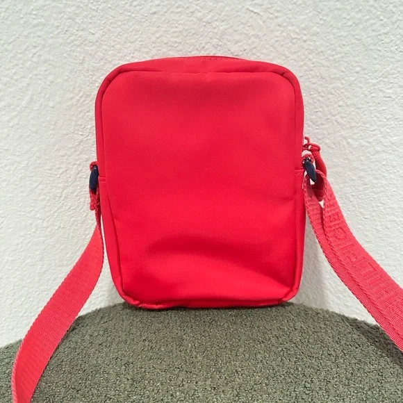 Tommy Hilfiger Vibrant Pink Crossbody Bag - Picture 3 of 13